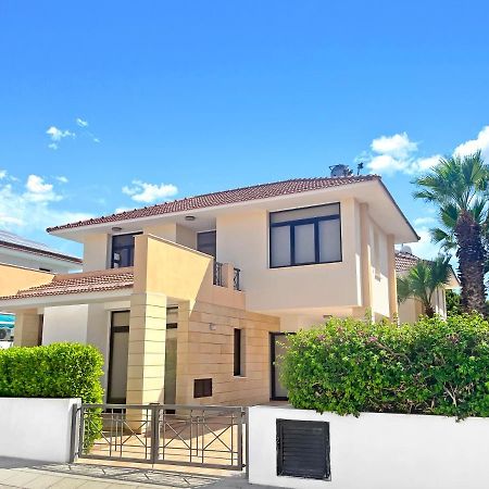 Villa Alba With Beach Access ลาร์นาคา ภายนอก รูปภาพ
